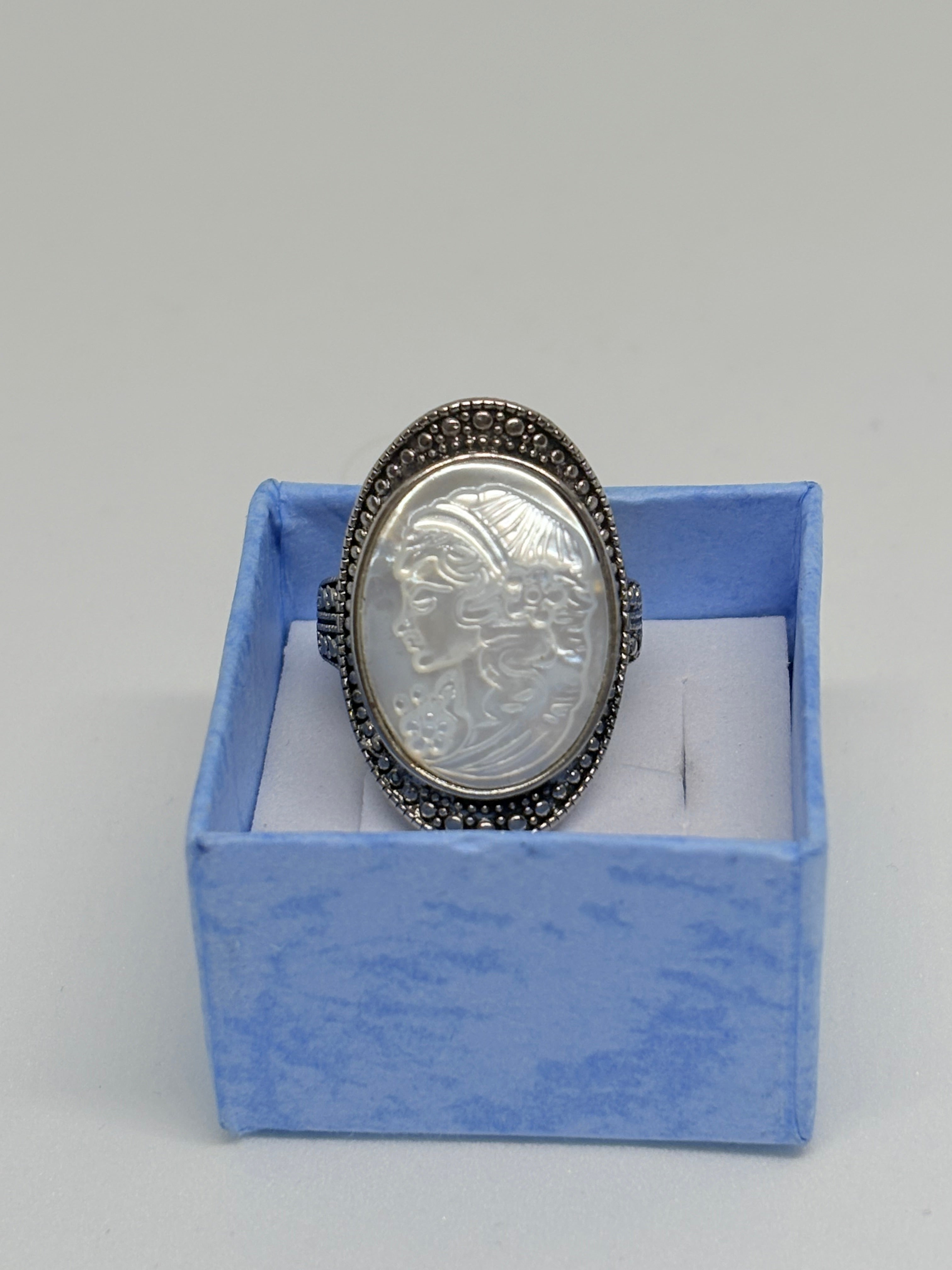 White Shell Cameo Lady Ring