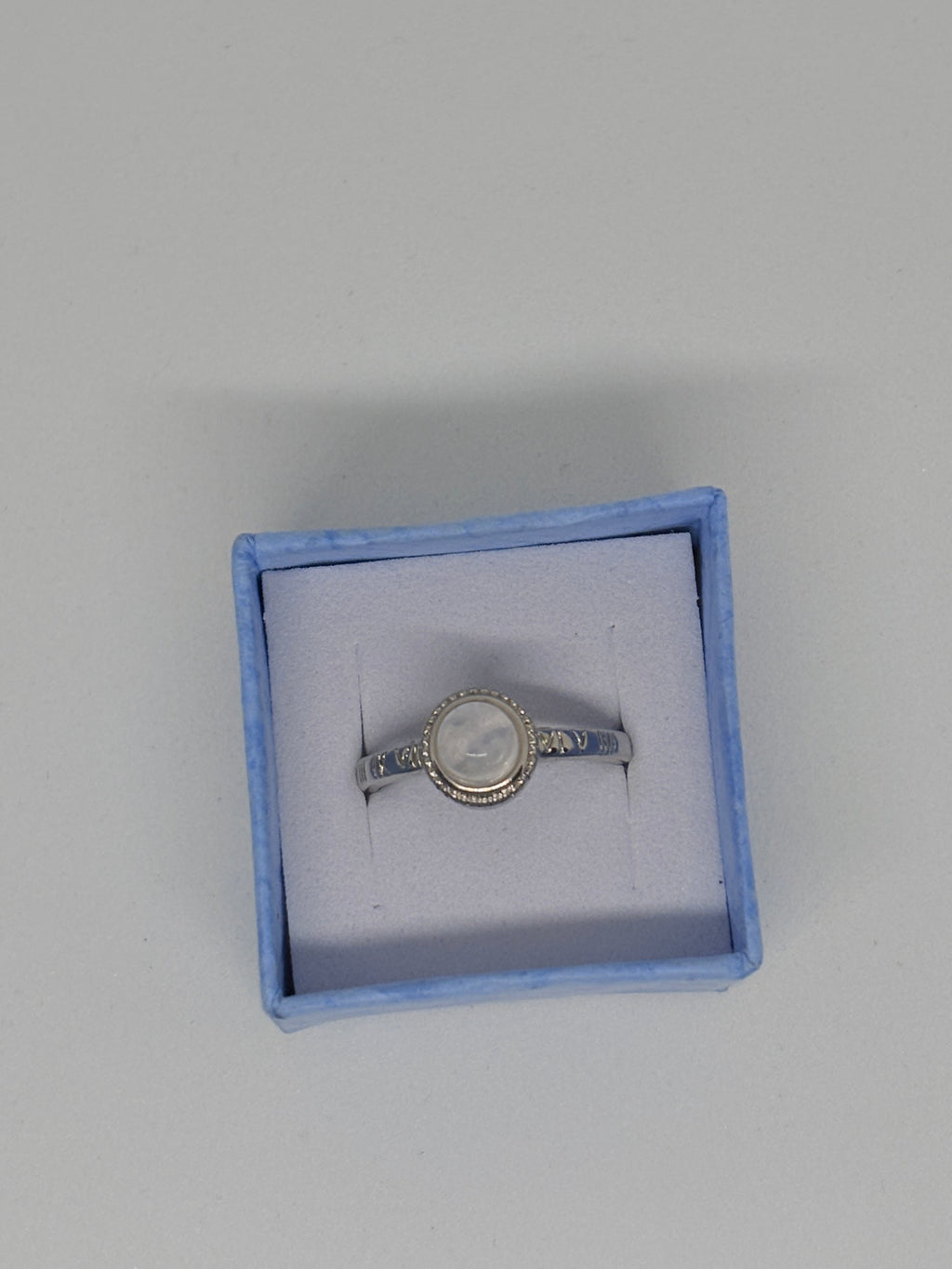 Moonstone Simple Circle Ring