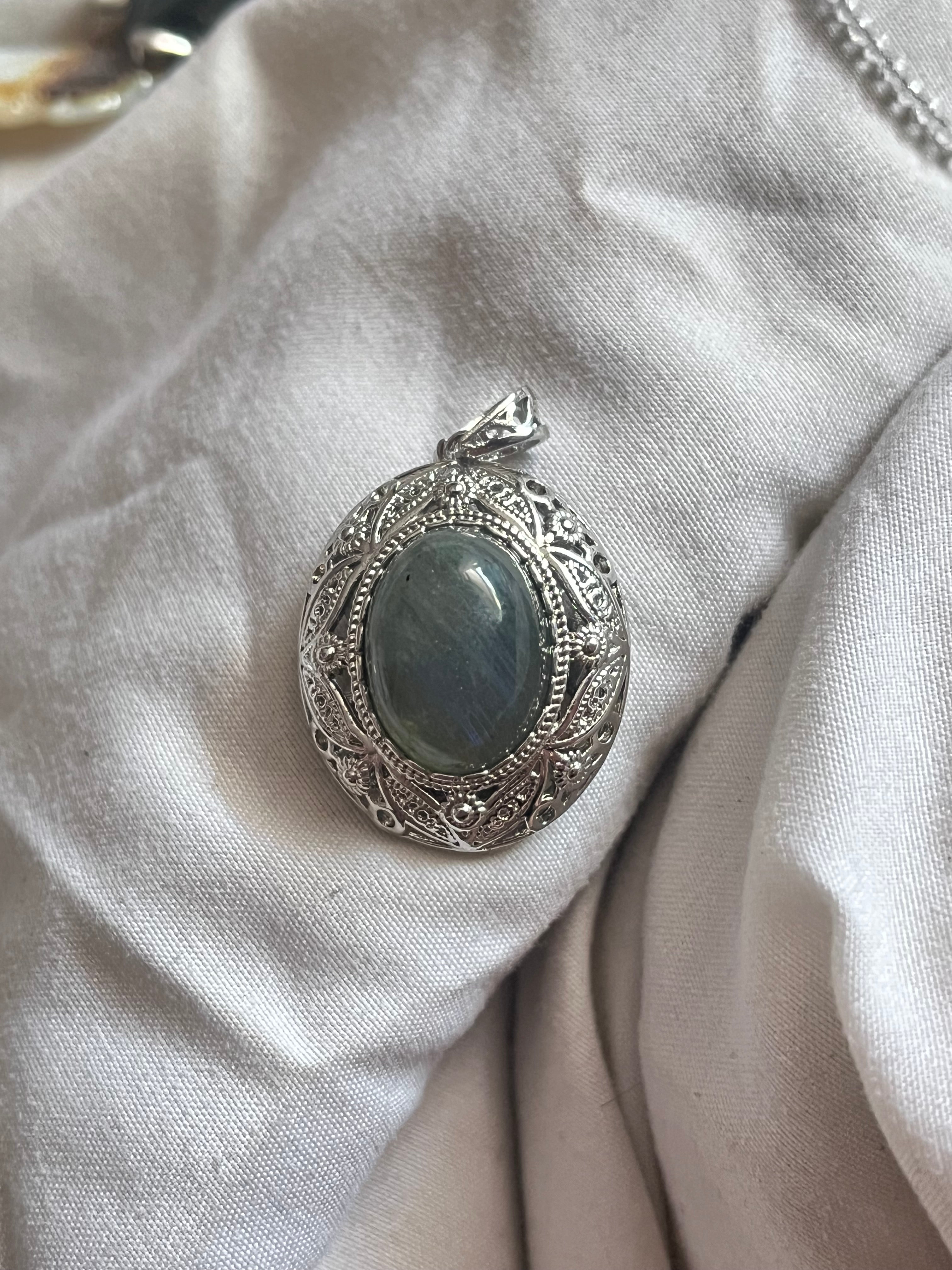 Labradorite Pendant