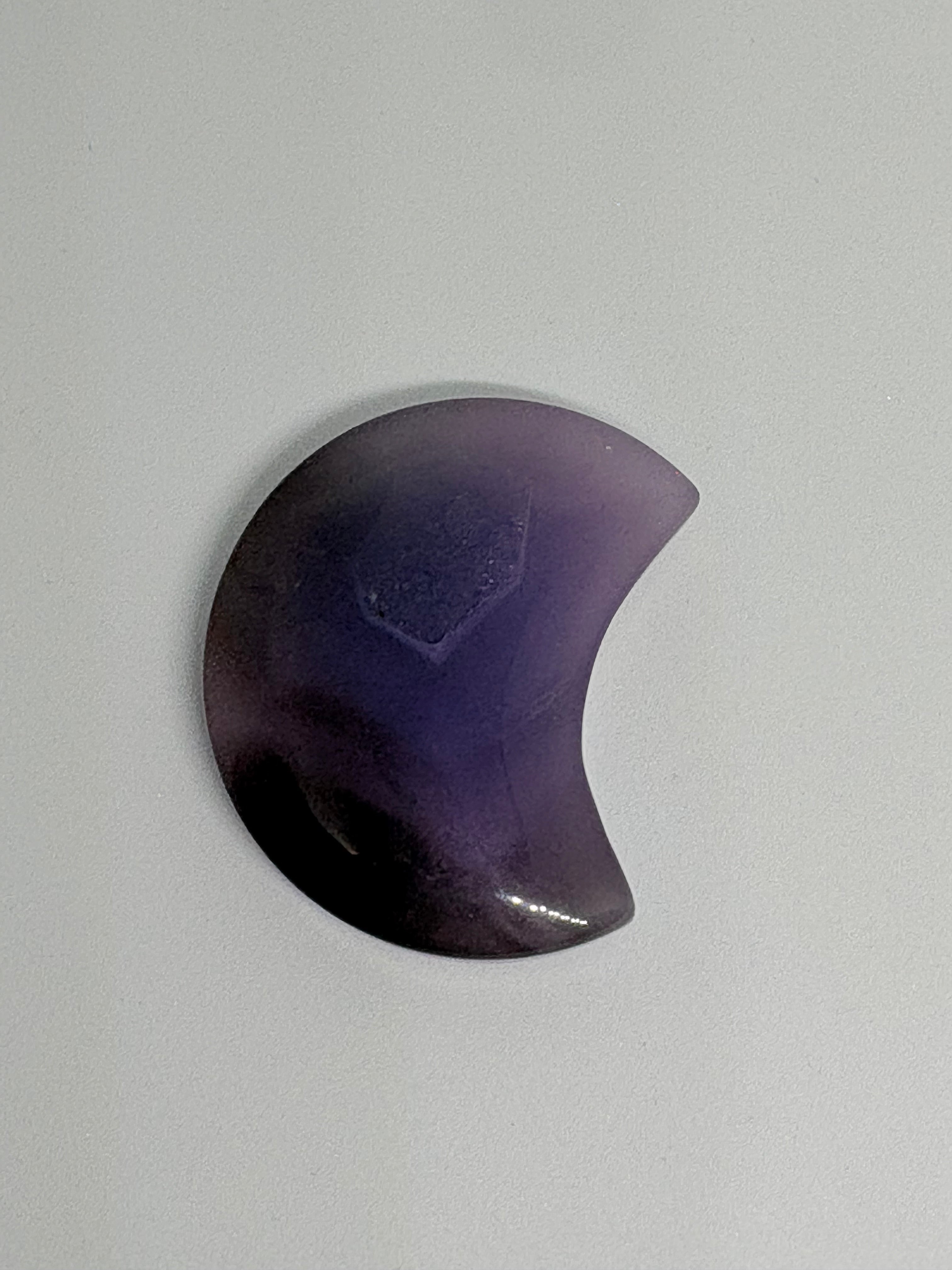 Jelly Agate Moon With Small Druze