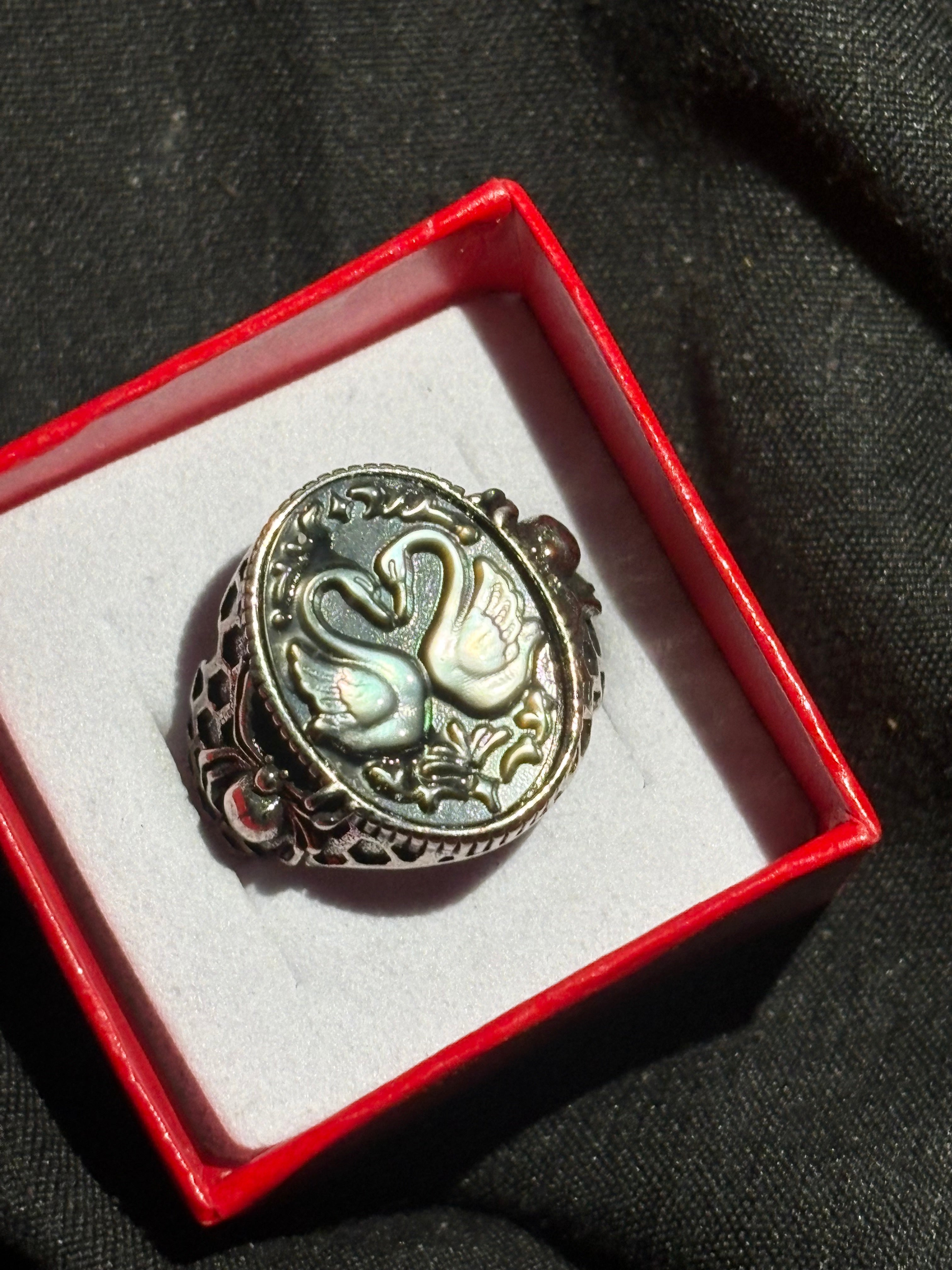 Black Shell Swan Cameo Ring