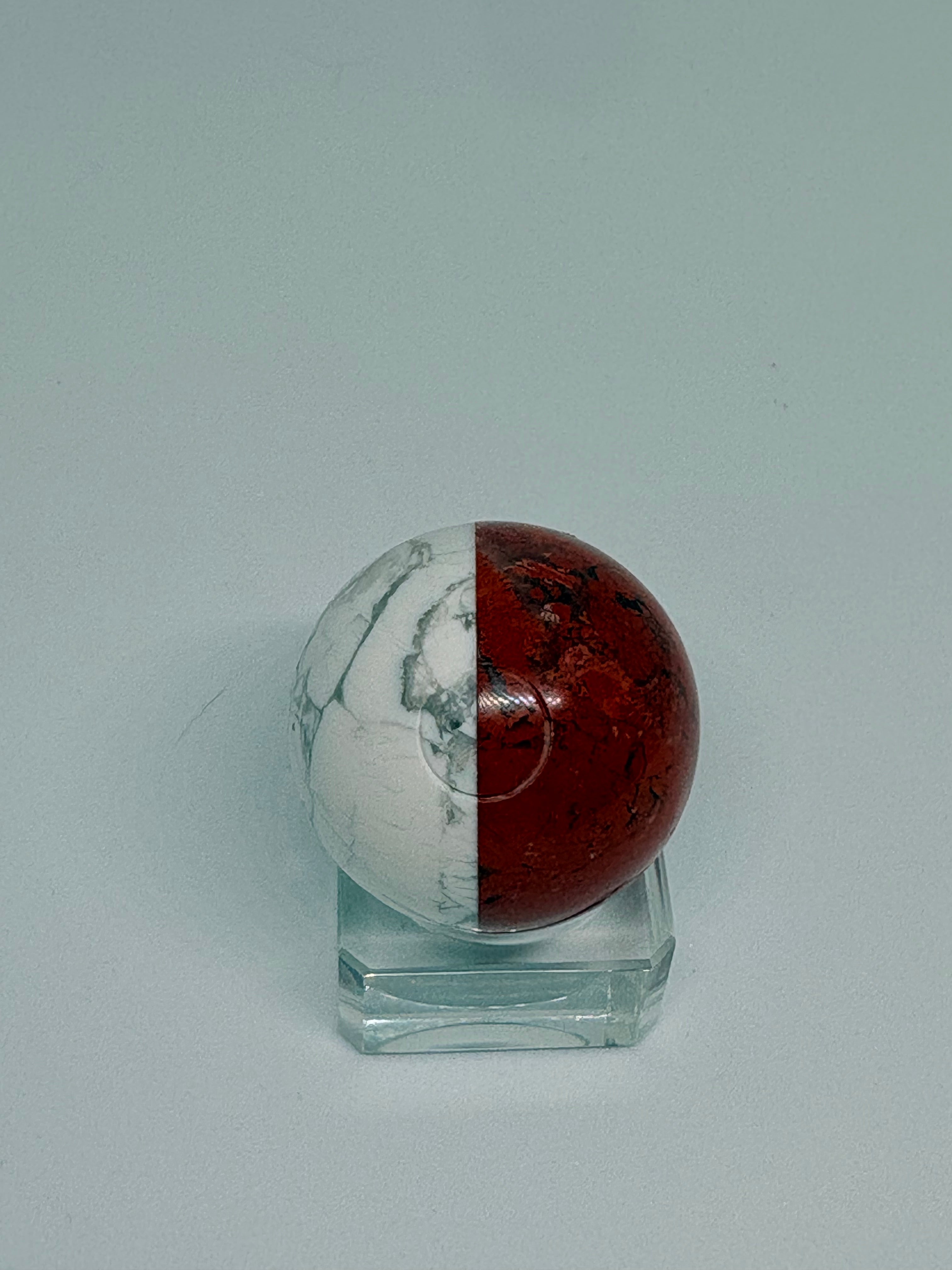 Howlite x Red Jasper Pokeball Sphere [NO STAND]
